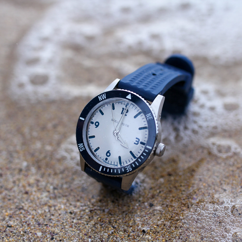 
                      
                        Ocean Blue Rubber Strap 20mm
                      
                    